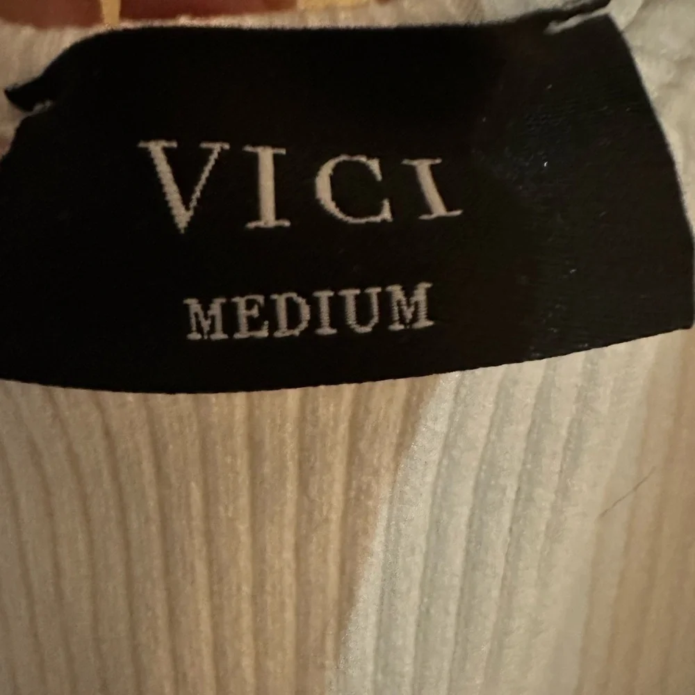 VICI Chic & Sleek White Midi Dress by VICI Sz M - Picture 3 of 6